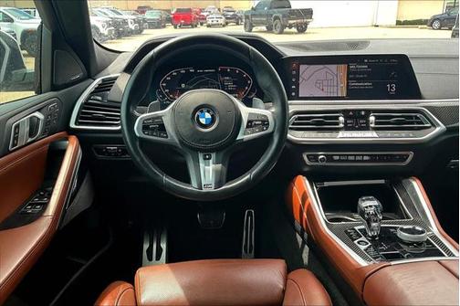 2022 BMW X6 M50i