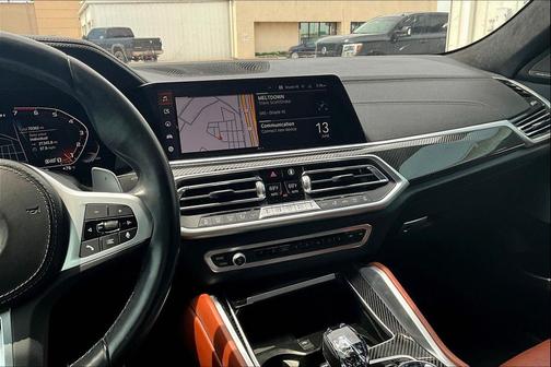 2022 BMW X6 M50i