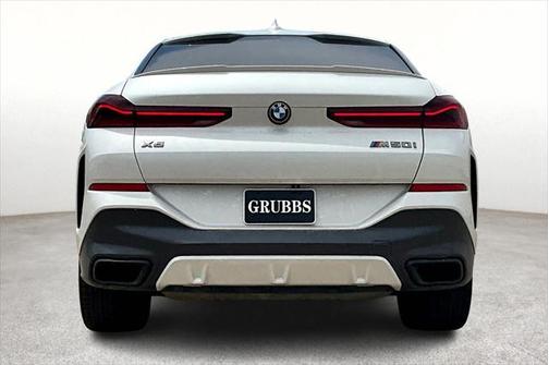 2022 BMW X6 M50i