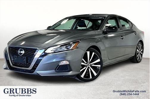 2022 Nissan Altima SR FWD