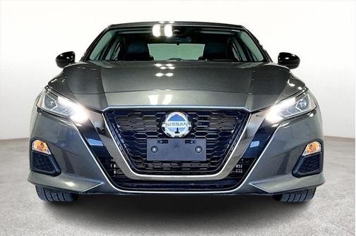 2022 Nissan Altima SR FWD