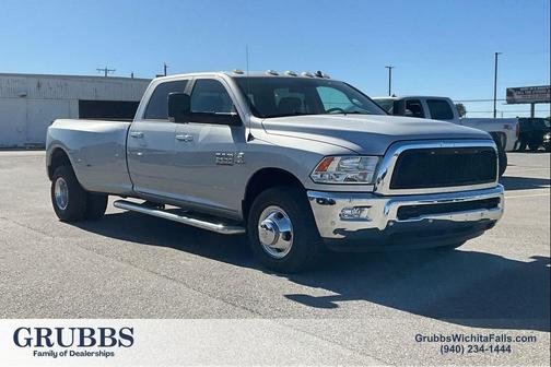 2018 RAM 3500 SLT Crew Cab 4x2 8' Box