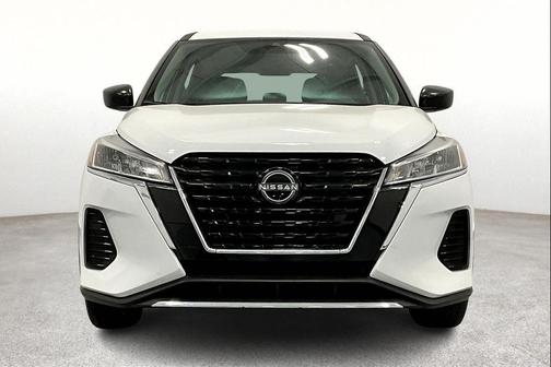 2022 Nissan Kicks S