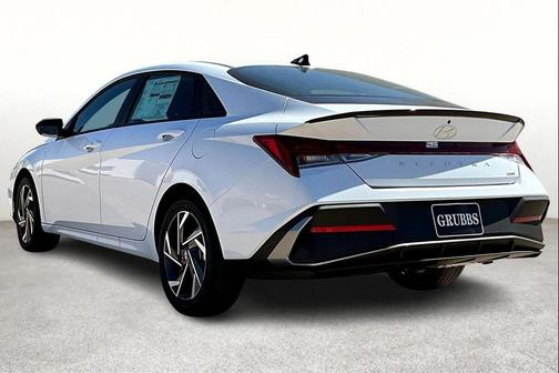 2025 Hyundai ELANTRA HEV SEL Sport