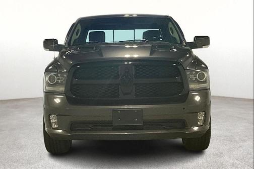 2017 RAM 1500 Night Crew Cab 4x4 5'7' Box