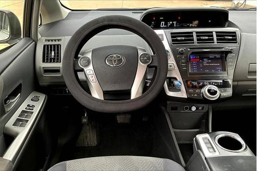 2013 Toyota Prius v Two