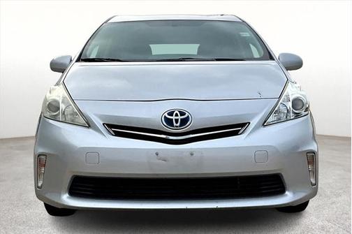 2013 Toyota Prius v Two