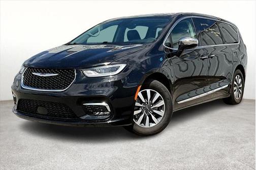 2023 Chrysler Pacifica Hybrid Limited