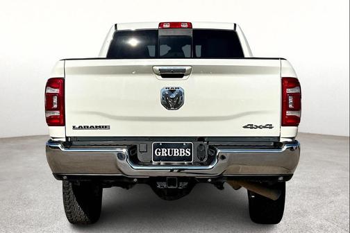 2022 RAM 2500 Laramie Crew Cab 4x4 6'4' Box