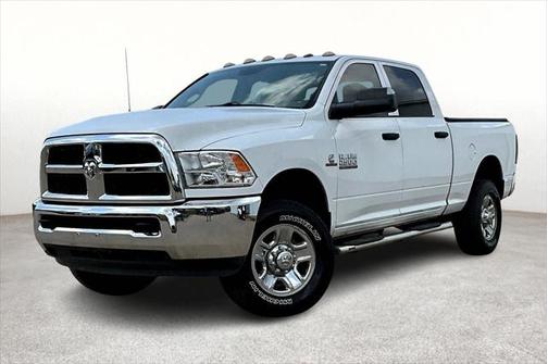 2017 RAM 2500 Tradesman Crew Cab 4x4 6'4' Box