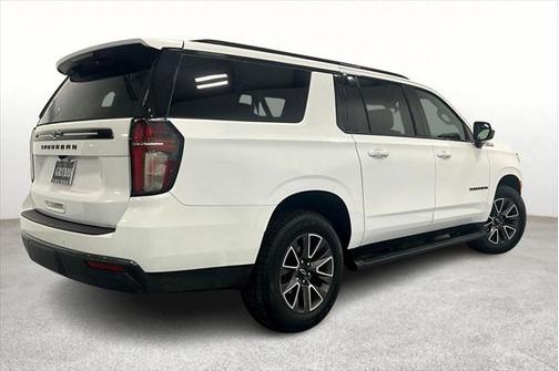 2022 Chevrolet Suburban 4WD Z71