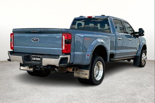 2023 Ford F-450 Lariat