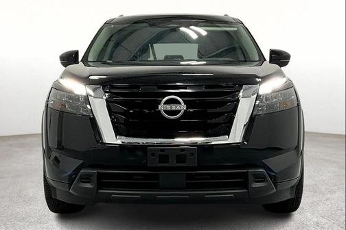 2024 Nissan Pathfinder SV FWD