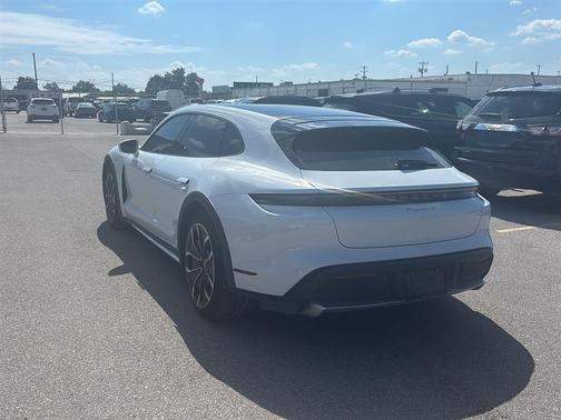 2022 Porsche Taycan 4