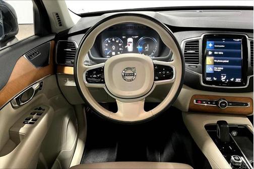 2021 Volvo XC90 Recharge Plug-In Hybrid T8 Inscription Expression 7 Passenger