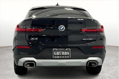 2024 BMW X4 xDrive30i