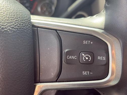 2023 RAM 2500 Laramie Crew Cab 4x4 6'4' Box