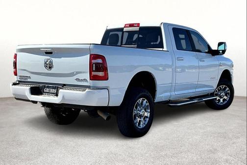 2023 RAM 2500 Laramie Crew Cab 4x4 6'4' Box