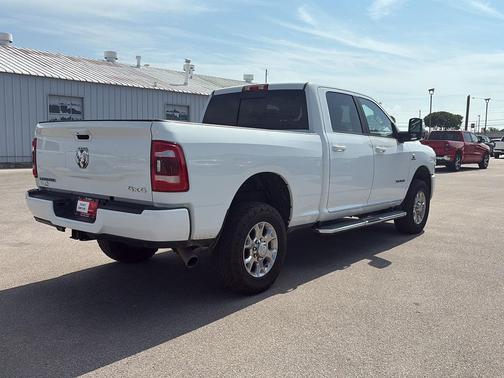 2023 RAM 2500 Laramie Crew Cab 4x4 6'4' Box