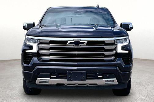 Dark Ash Metallic 2022 Chevrolet Silverado 1500 High Country