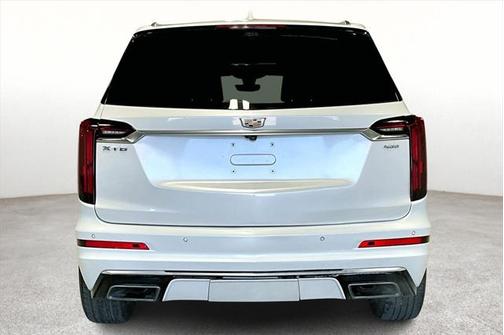 2023 Cadillac XT6 Premium Luxury FWD