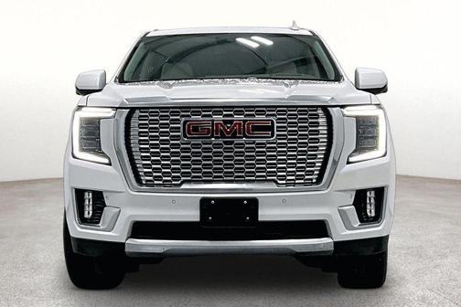 White Frost Tricoat 2024 GMC Yukon XL Denali