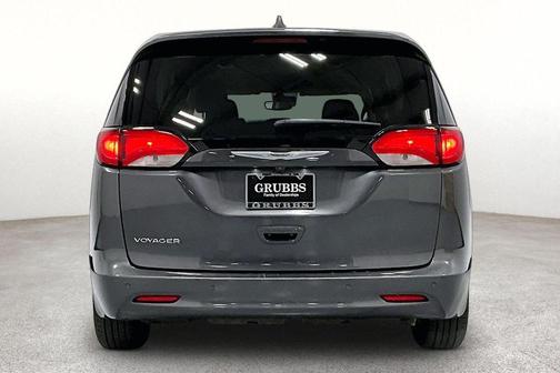 Granite Crystal Metallic Clearcoat 2021 Chrysler Voyager LX