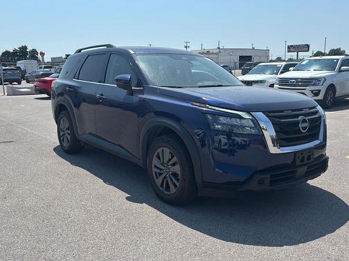 2024 Nissan Pathfinder SV FWD