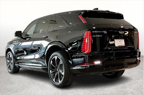 2025 Cadillac Escalade IQ Sport 2