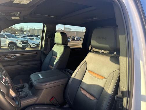 2024 GMC Sierra 2500 AT4