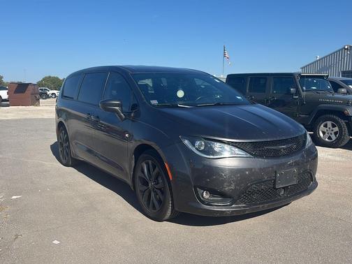 2019 Chrysler Pacifica Touring Plus