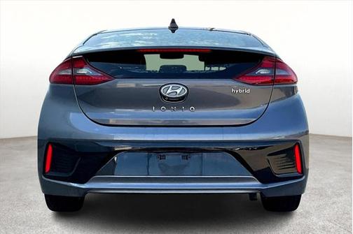 2018 Hyundai IONIQ Hybrid Limited