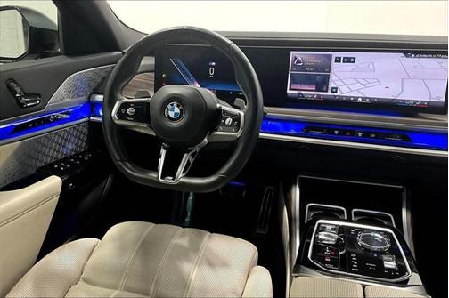 2023 BMW 760 i xDrive