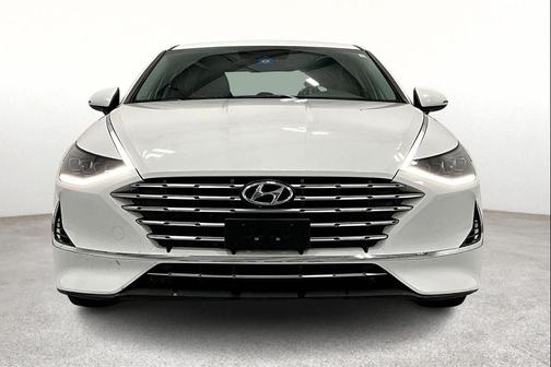 2023 Hyundai SONATA Hybrid Base