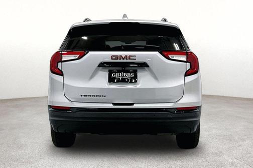 Quicksilver Metallic 2022 GMC Terrain SLT
