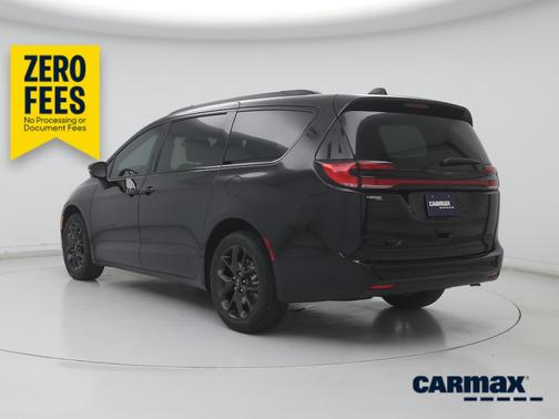 Black 2024 Chrysler Pacifica Limited