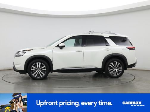 2022 Nissan Pathfinder Platinum