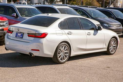 2023 BMW 330 xDrive