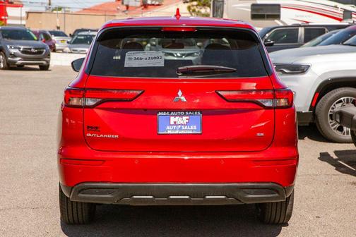 Red Diamond 2024 Mitsubishi Outlander SE Black Edition w/Pano Roof S-AWC