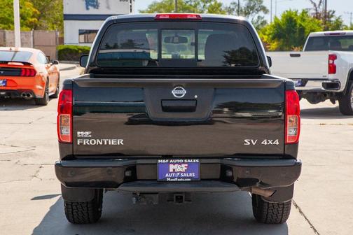 2021 Nissan Frontier SV