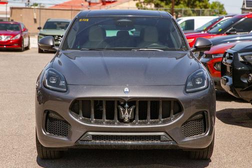 Gray 2023 Maserati Grecale Modena