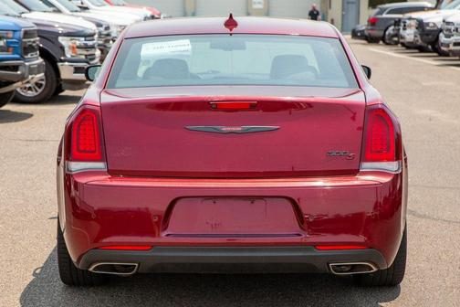 2021 Chrysler 300 S