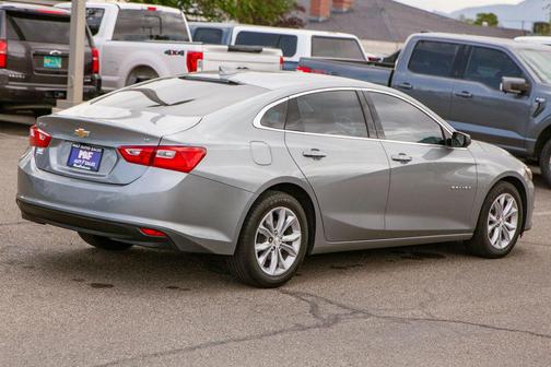 Sterling Gray Metallic 2023 Chevrolet Malibu FWD 1LT