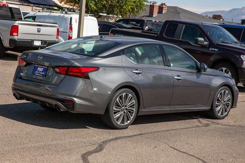 2023 Nissan Altima 2.5 SL