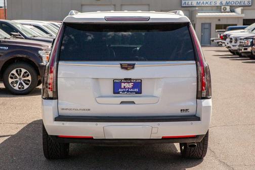 2018 Cadillac Escalade Platinum