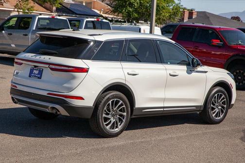 2022 Lincoln Corsair Standard