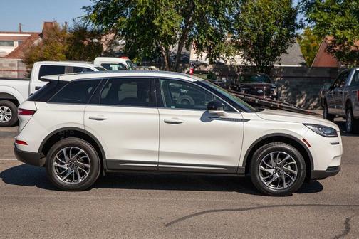 2022 Lincoln Corsair Standard