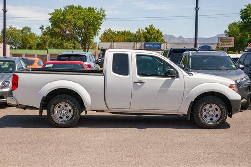 2011 Nissan Frontier S