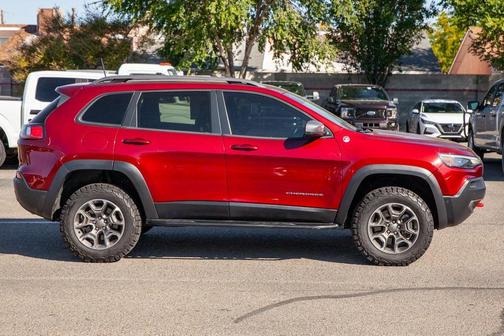 2020 Jeep Cherokee Trailhawk Elite