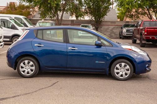 2016 Nissan Leaf S